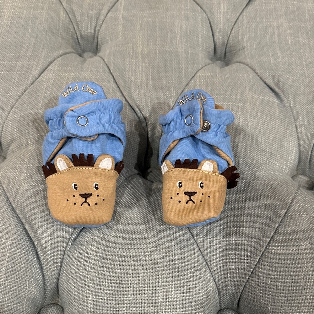 Robeez Blue and Tan Kids Slippers - Picture 1 of 6